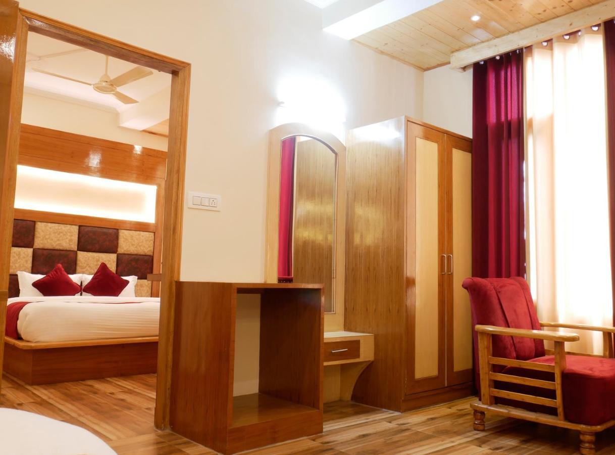 New Ambika International Mall Road Hotel Manāli Kültér fotó